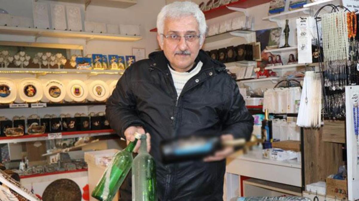 1 liralık şişeleri sanat yapıtı haline getirerek Avrupa'ya 1040 liraya satıyor
