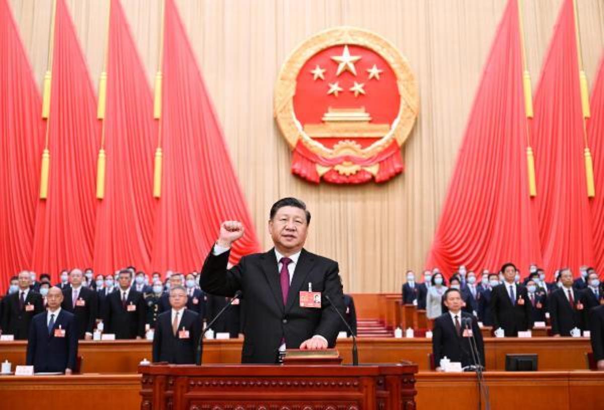 3'üncü kere seçilen Çin Devlet Lideri Cinping, yemin etti