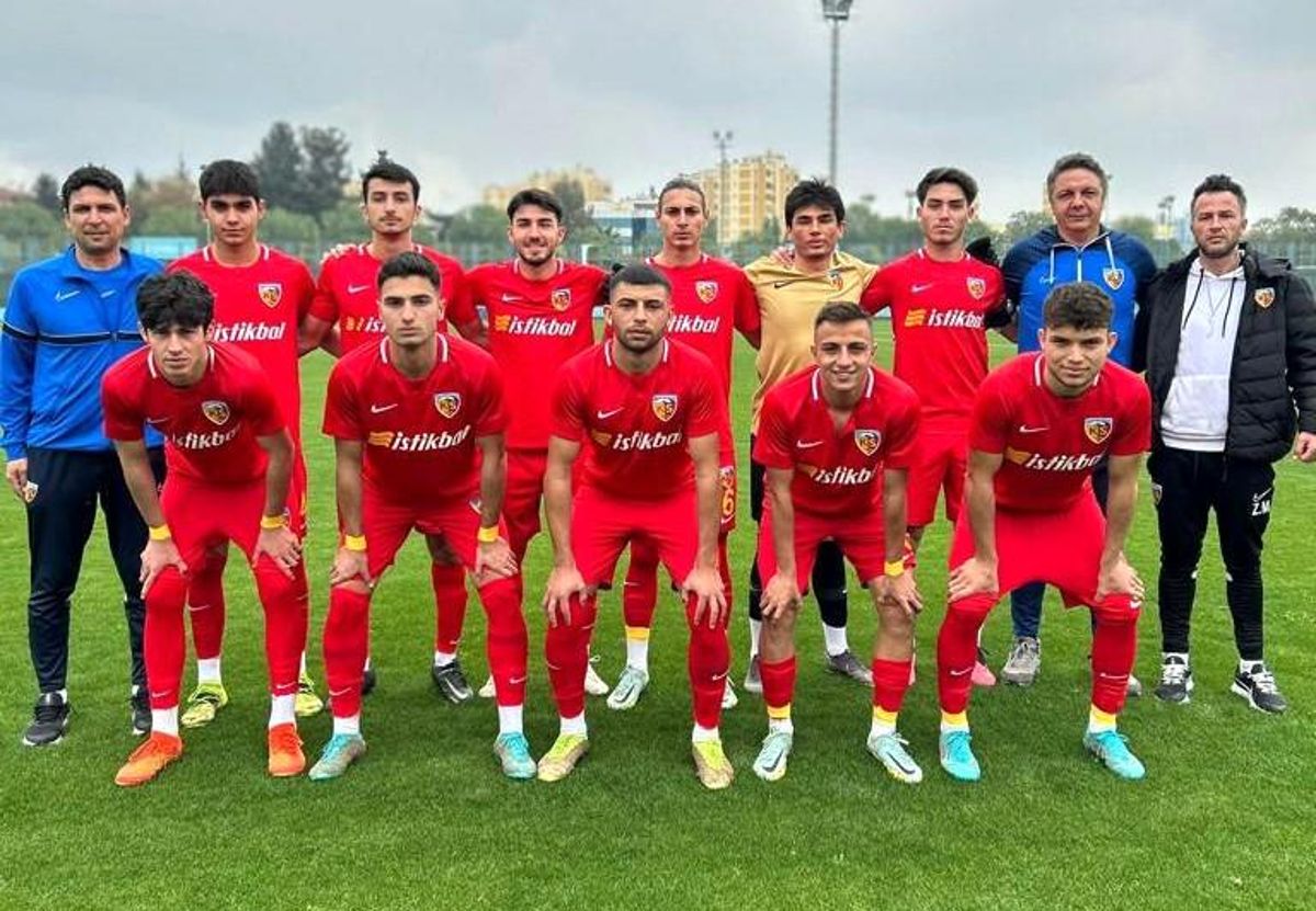 Adana DS Kayserispor maçı yarıda kaldı