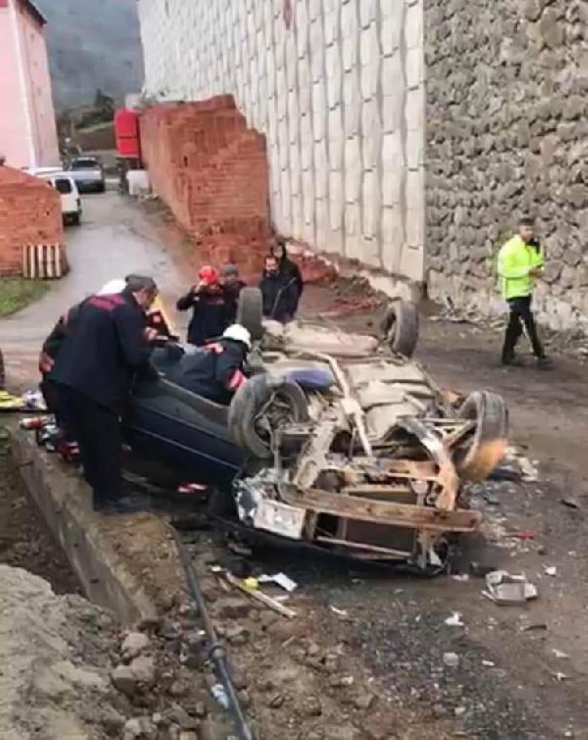 Araba, duvarı aşarak alt yola düştü; şoför öldü