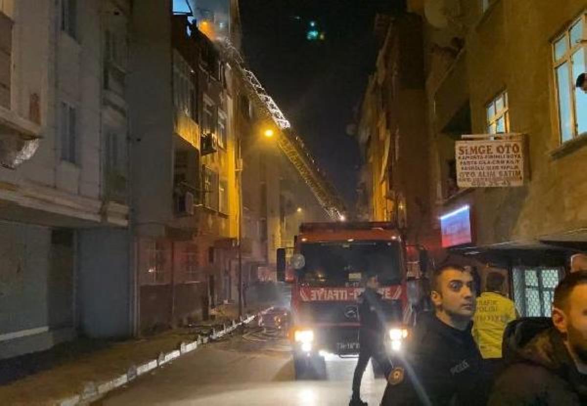 Bağcılar'da kaldığı çatı katını yakıp toplumsal medyada paylaştı