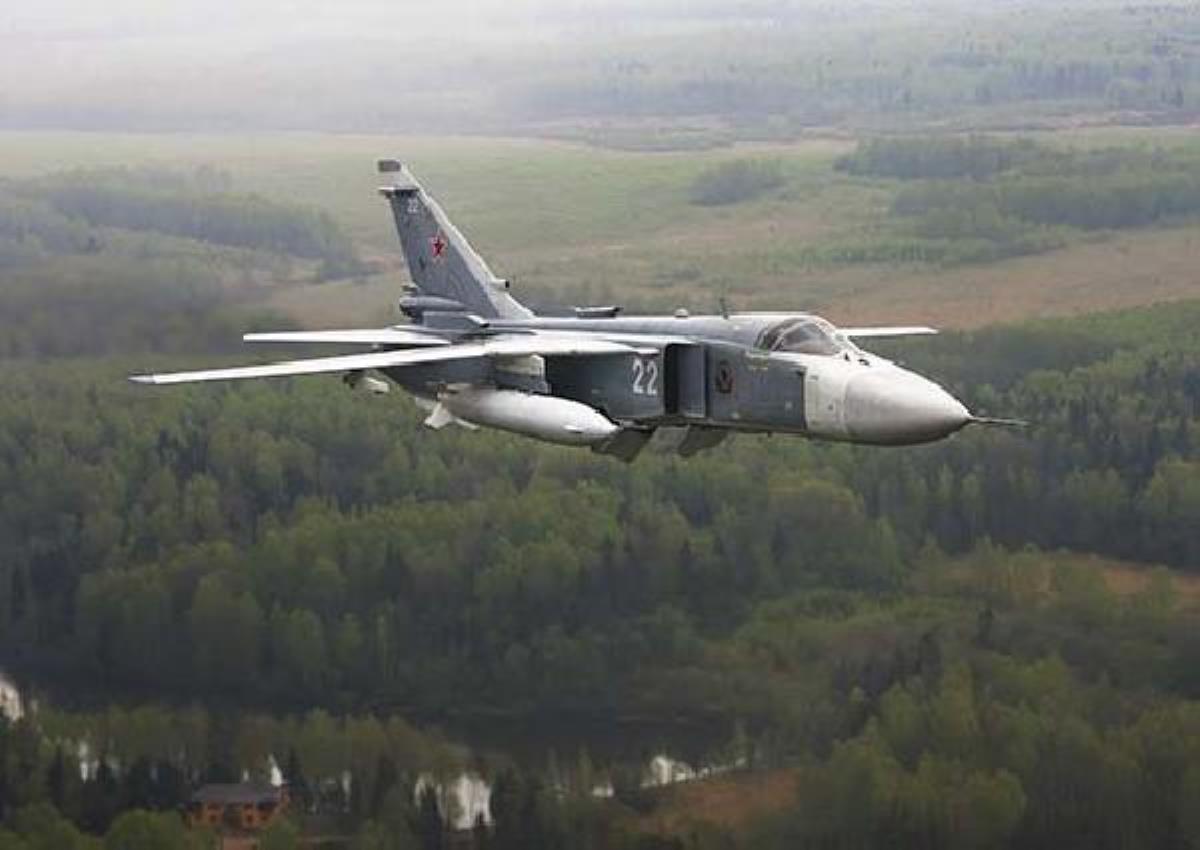 Bahmut'ta Su-24M bombardıman uçağı düşürüldü