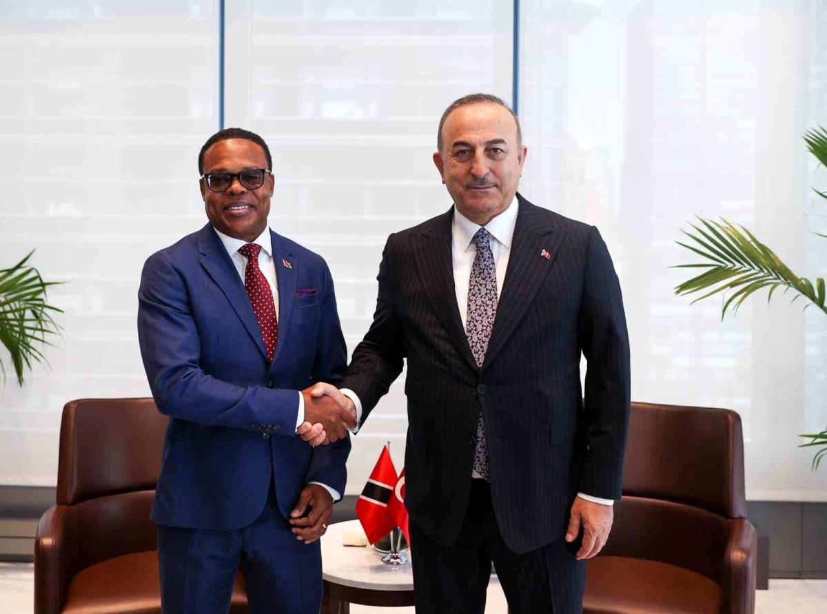 Bakan Çavuşoğlu, Trinidad ve Tobago Dışişleri Bakanı Browne ile görüştü