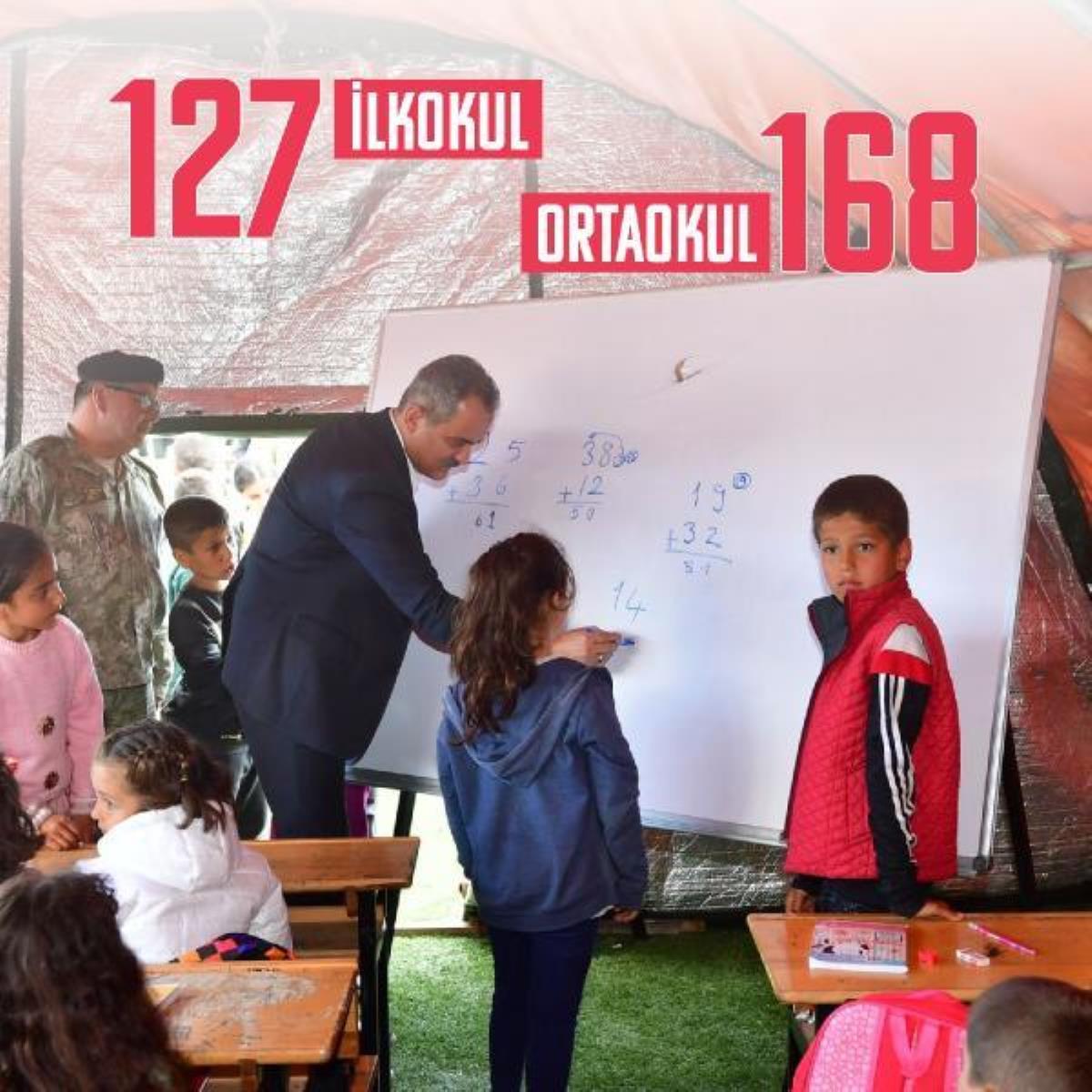 Bakan Özer: Afet bölgesinde 127 ilkokul, 168 ortaokul kurduk