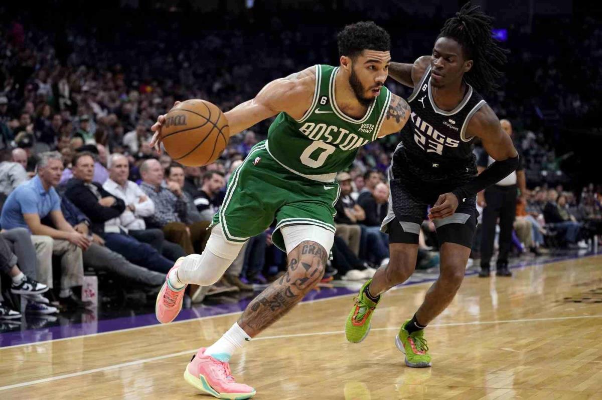 Boston Celtics, Sacramento Kings'i yenerek konferans ikinciliğini sürdürdü