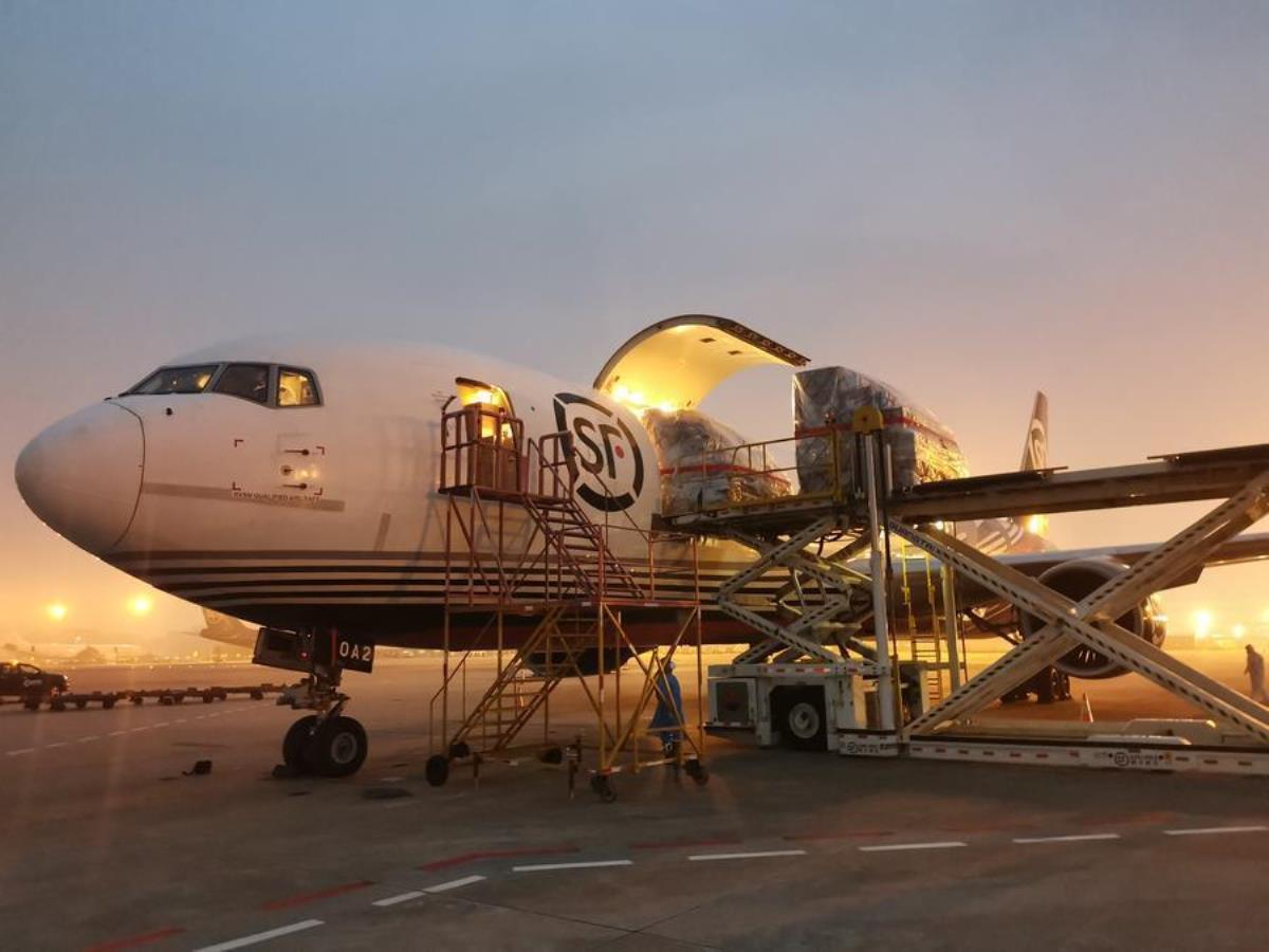 Çin'in Sf Havayolları Kargo Uçağı Sayısını 80'e Çıkardı