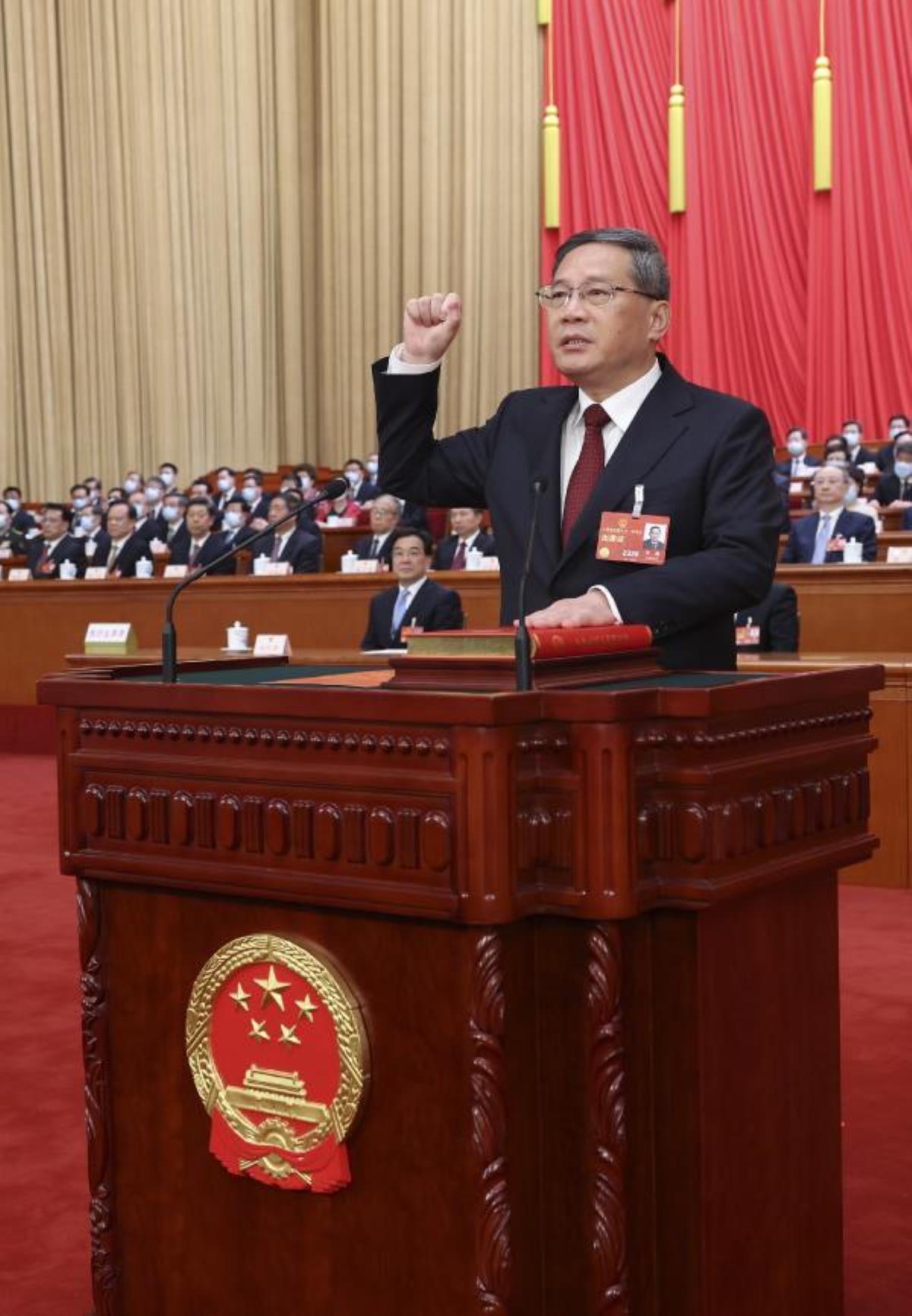Çin'in yeni Başbakanı Li Qiang yemin ederek misyona başladı