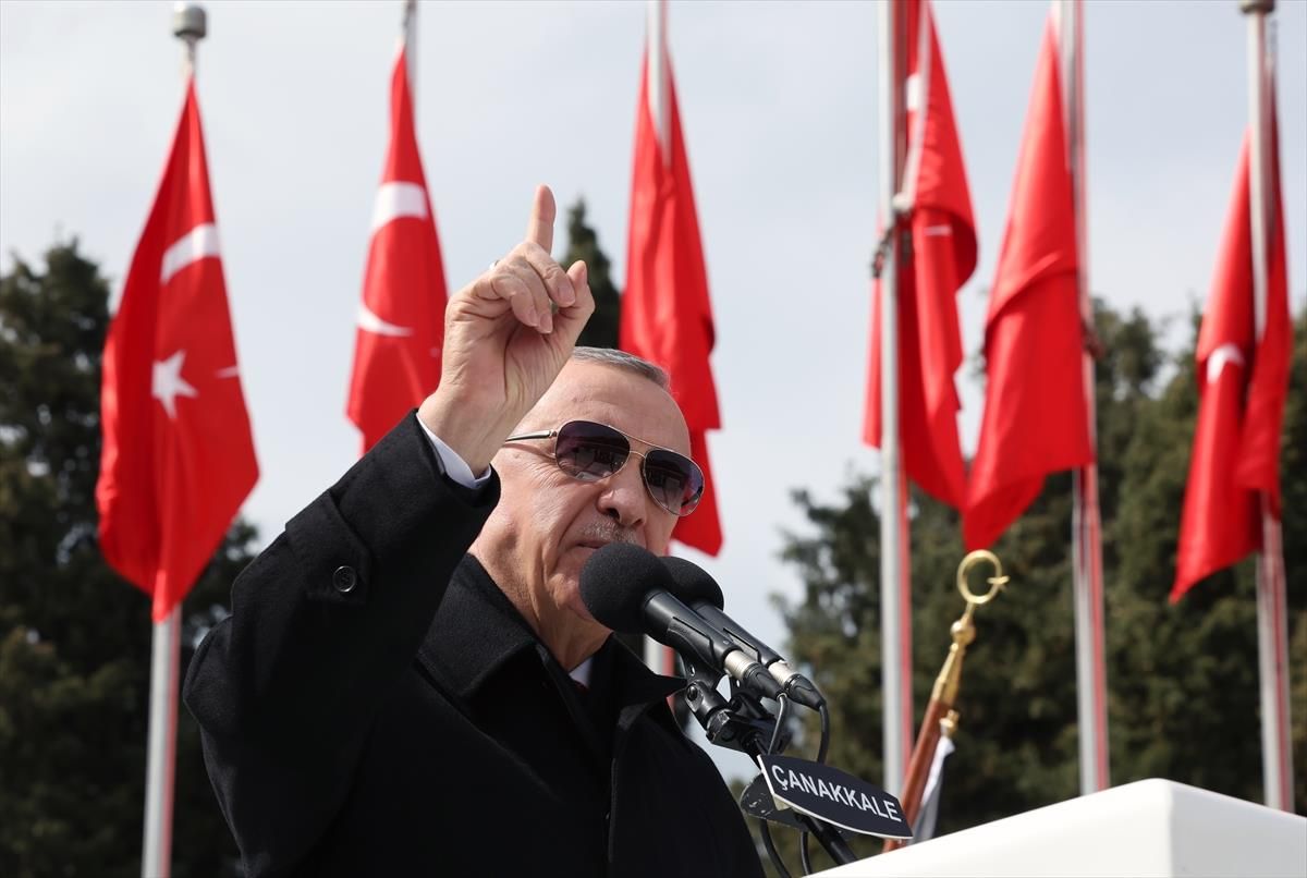 Cumhurbaşkanı Erdoğan, Çanakkale'den dünyaya seslendi: Türkiye küllerinden yine doğacak kapasiteye sahiptir