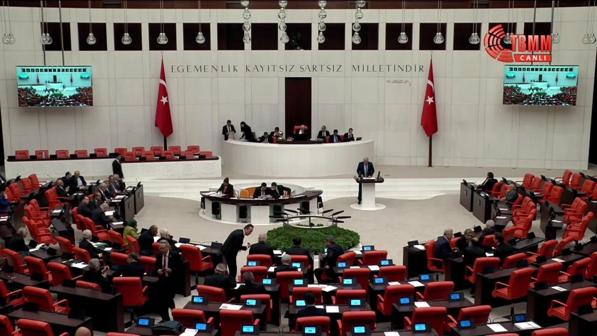Düzgün Parti'nin "Kredi ve Kredi Kartı Borcu Nedeniyle Haklarında İcra Süreci Yapılan Vatandaşların Problemlerinin Araştırılması" Önerisi AKP ve MHP...