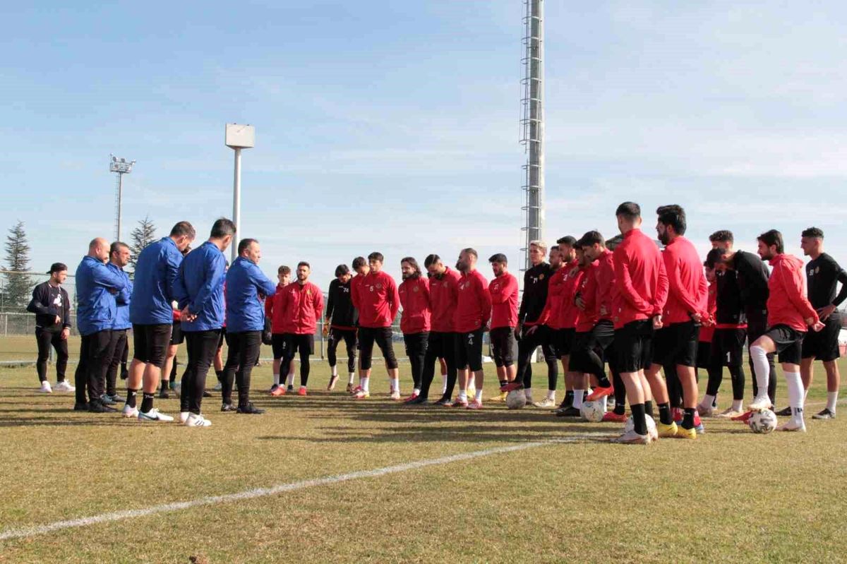 Eskişehirspor'da 20 yeni transferin akabinde gelen puanlar havayı değiştirdi