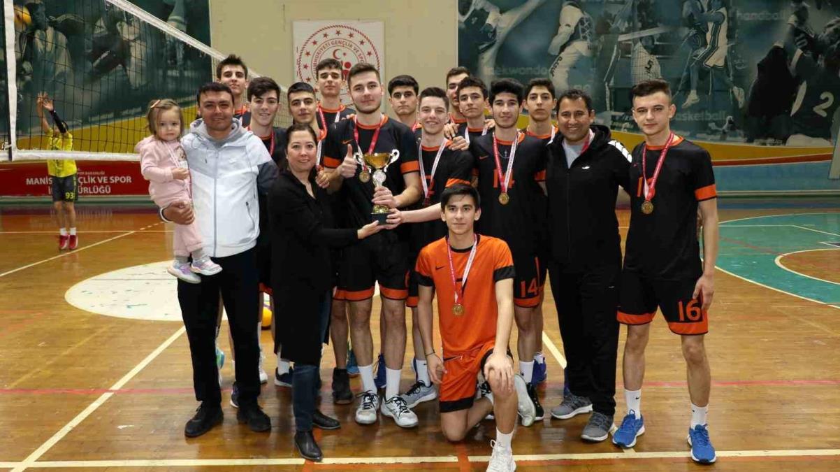Filede Manisa şampiyonu Vilayet Gençlikspor