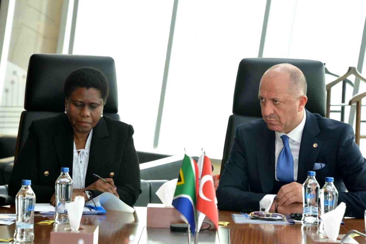 Güney Afrika Büyükelçisi Letsatsi-Duba'dan güç bölümüne yatırım daveti