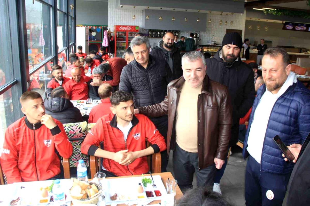 Lider Özdemir: "Belediye olarak ekip ve futbolcularımızın yanındayız"