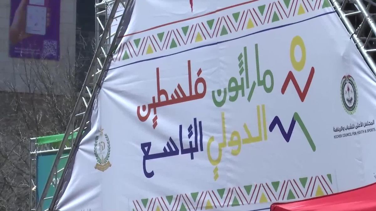 Memleketler arası Koşucular Dayanışma İçin Batı Şeria Maratonunda Yarıştı