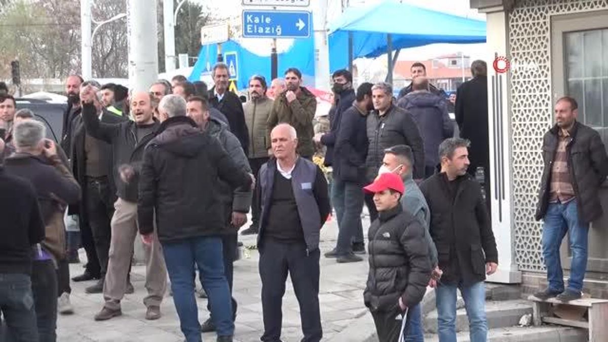 Millet İttifakı'na Malatya'da reaksiyon: "Teröristlerle işbirliği yapan burada gezemez"