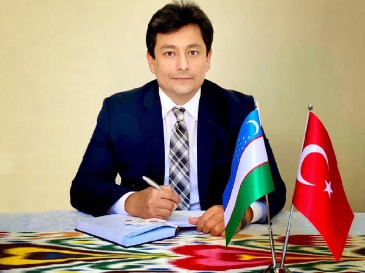 Özbekistan İstanbul Başkonsolosu Agzamhodcaev: Eski anayasa yüzde 65 oranında güncellendi