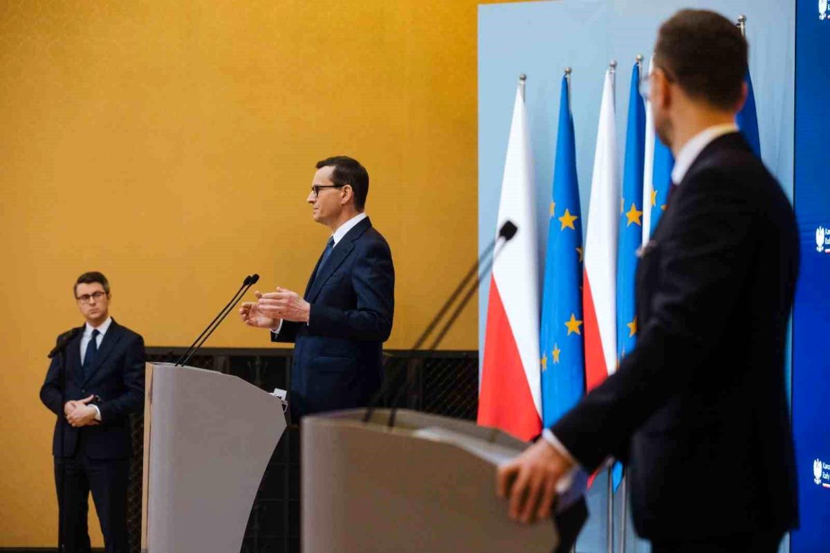 Polonya Başbakanı Morawiecki: "Ukrayna tahılının iç pazarımızı istikrarsızlaştırmasını kabul etmiyoruz"