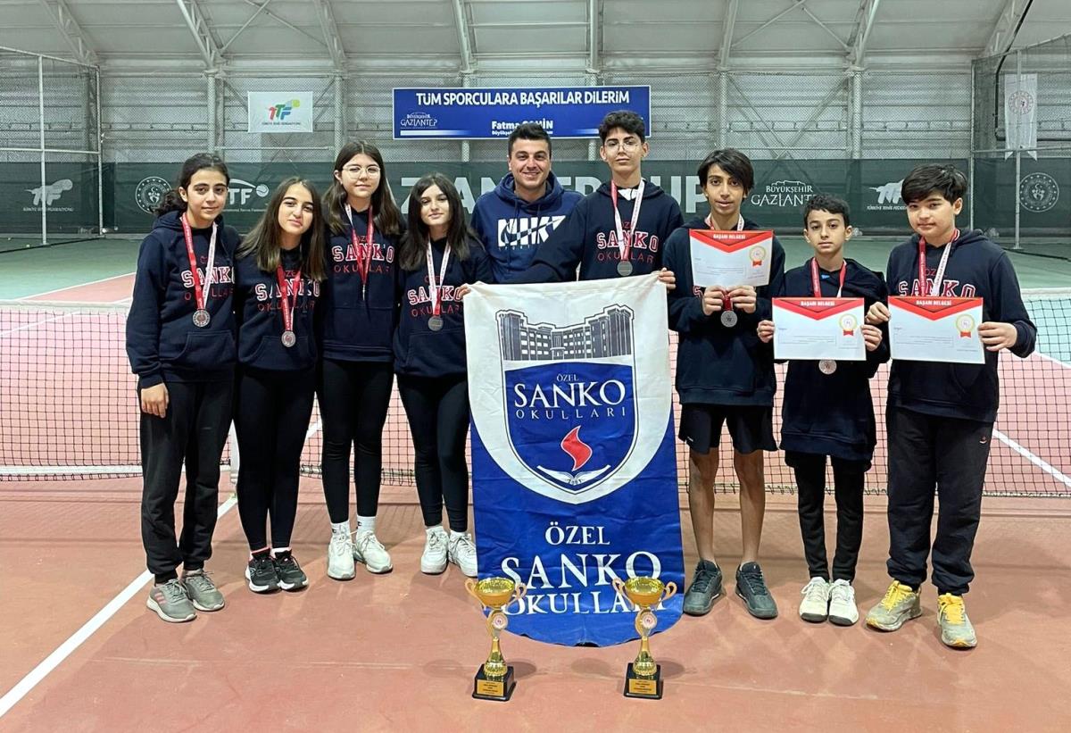 SANKO Okulları'nın tenis başarısı