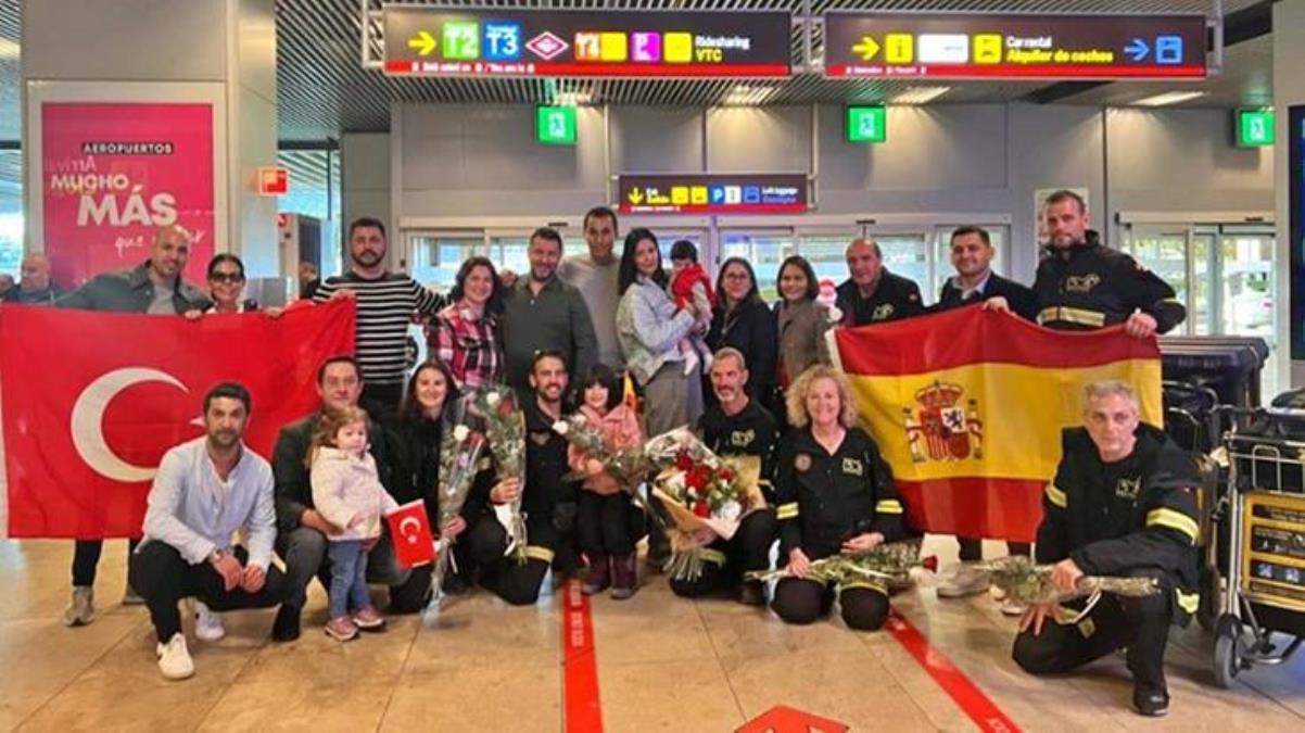 Sarsıntı sonrası yardıma koşan İspanyol takımını Türkler unutmadı: Çiçeklerle karşıladılar