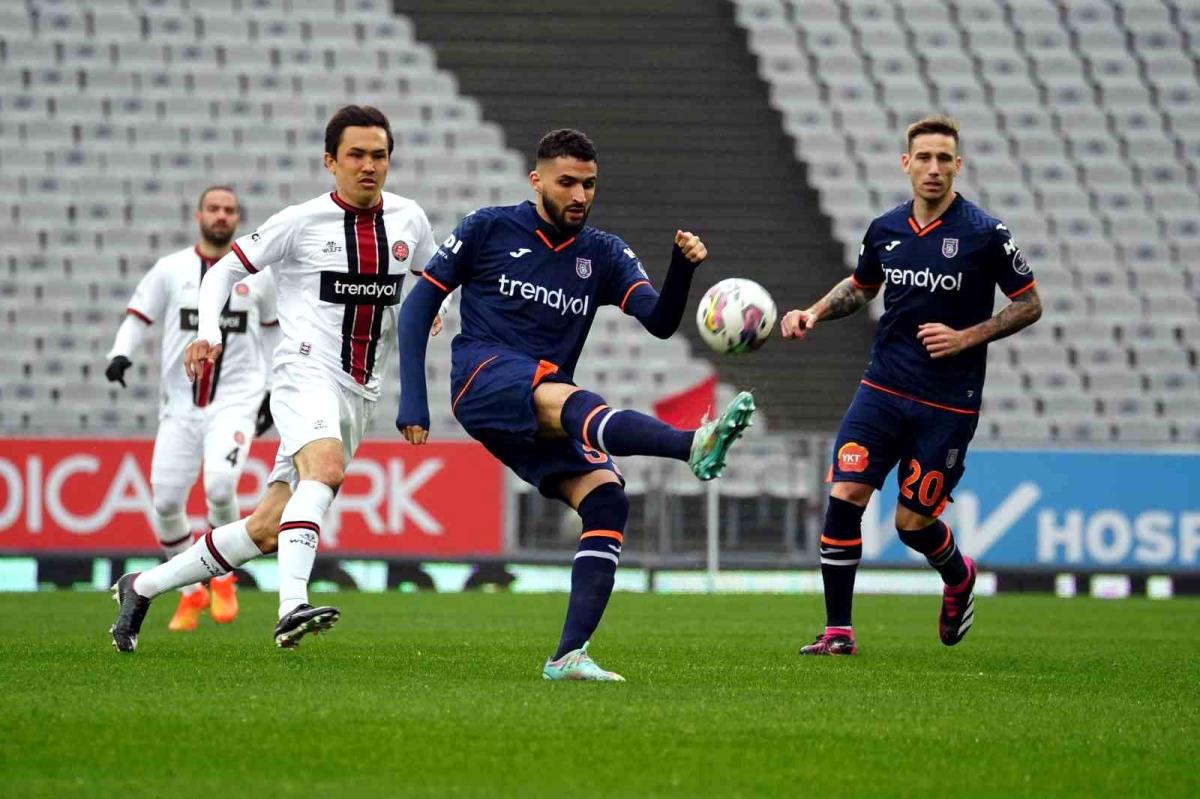 Spor Toto Harika Lig: Fatih Karagümrük: 0 Medipol Başakşehir: 0 (Maç devam ediyor)