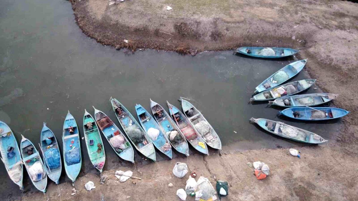 Türkiye'nin en büyük tatlı su gölünde balık av yasağı başlıyor