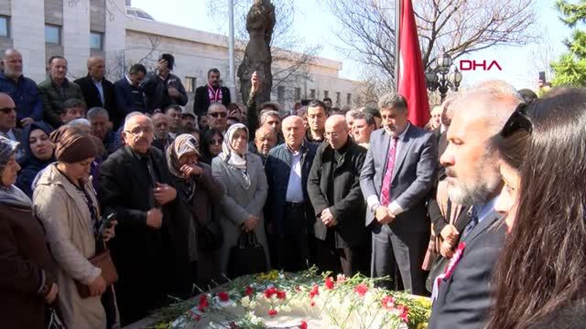 Ulusal Yol Partisi, Muhsin Yazıcıoğlu'nu kabri başında andı