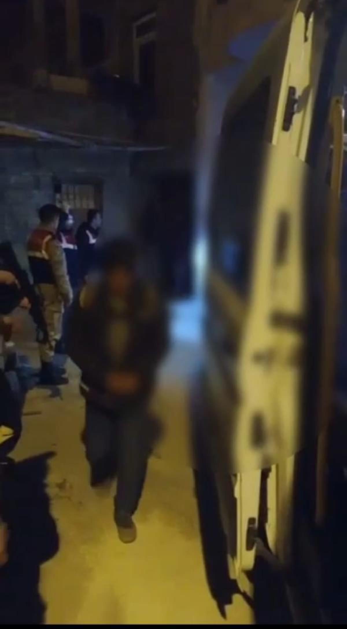 Van'da 'Şok ev' baskınında 66 kaçak göçmen yakalandı