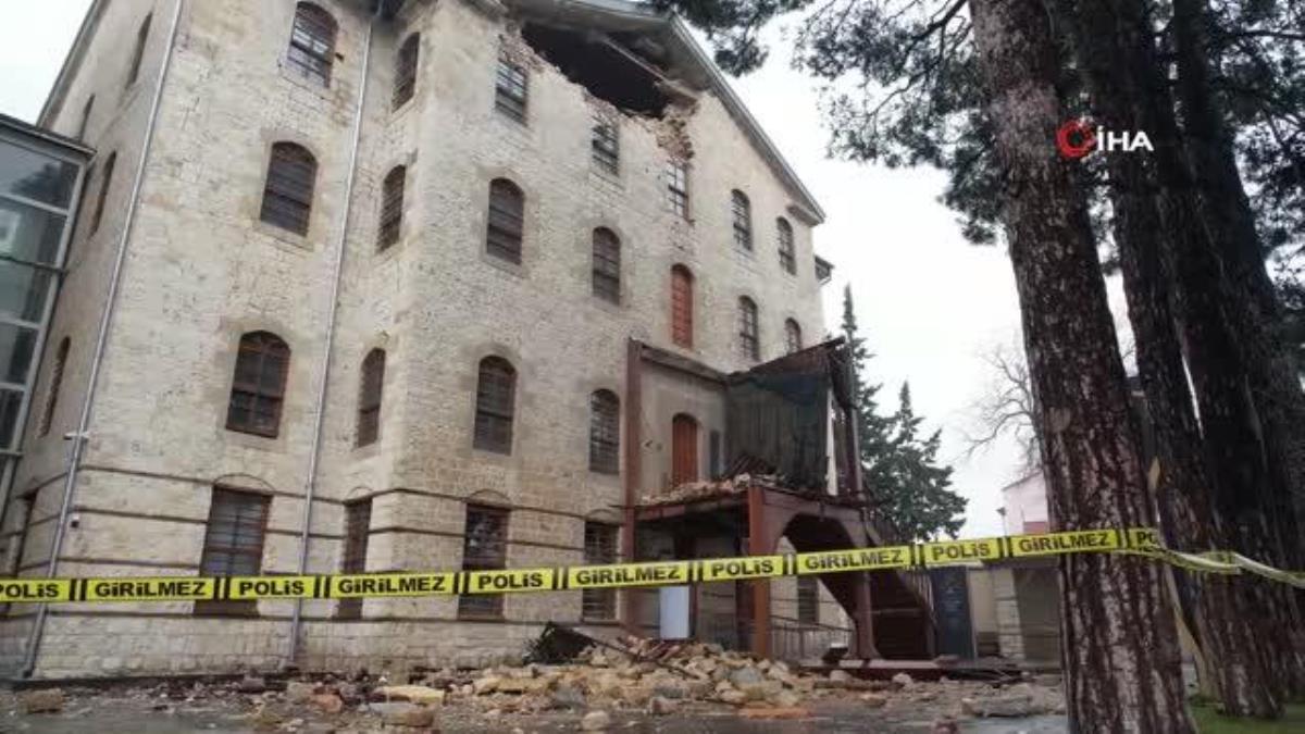 Yedi Hoş Adam Edebiyat Müzesi sarsıntıda hasar gördü