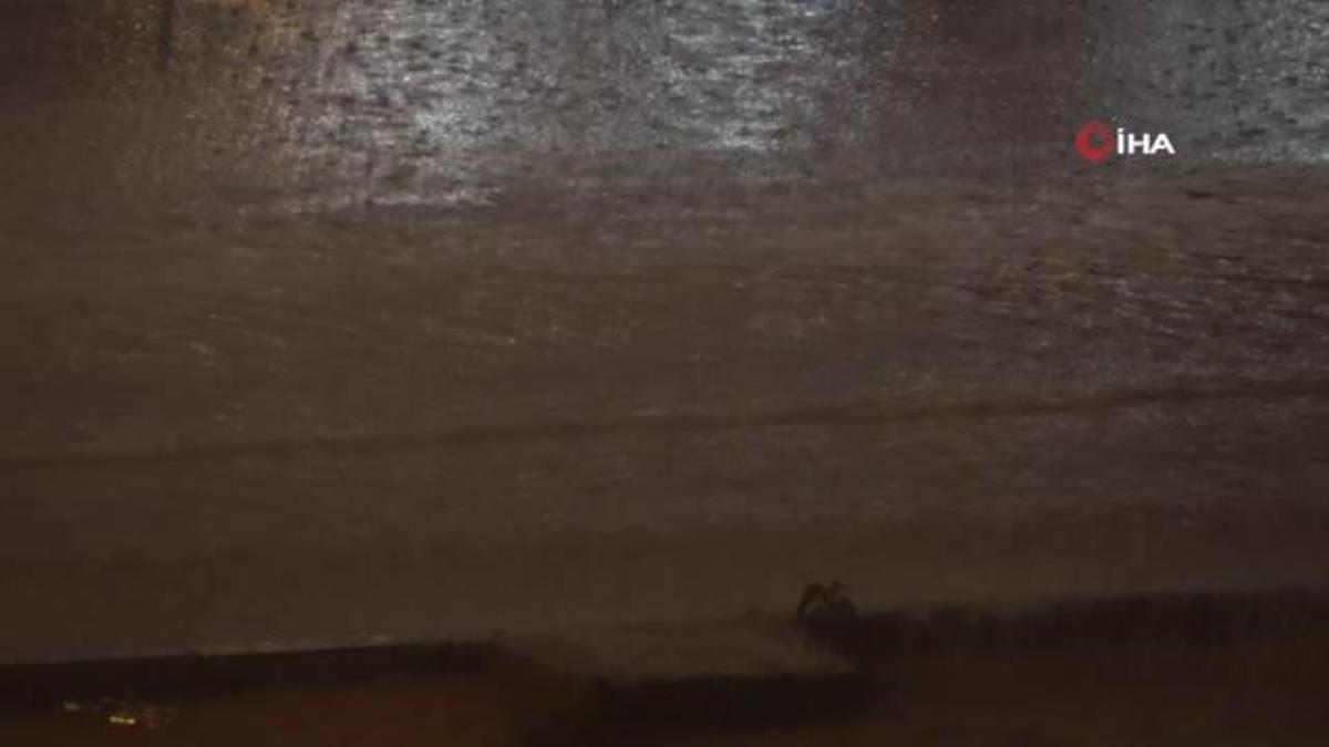 Aksaray'da fırtına ve hortum yerini şiddetli yağmura bıraktı