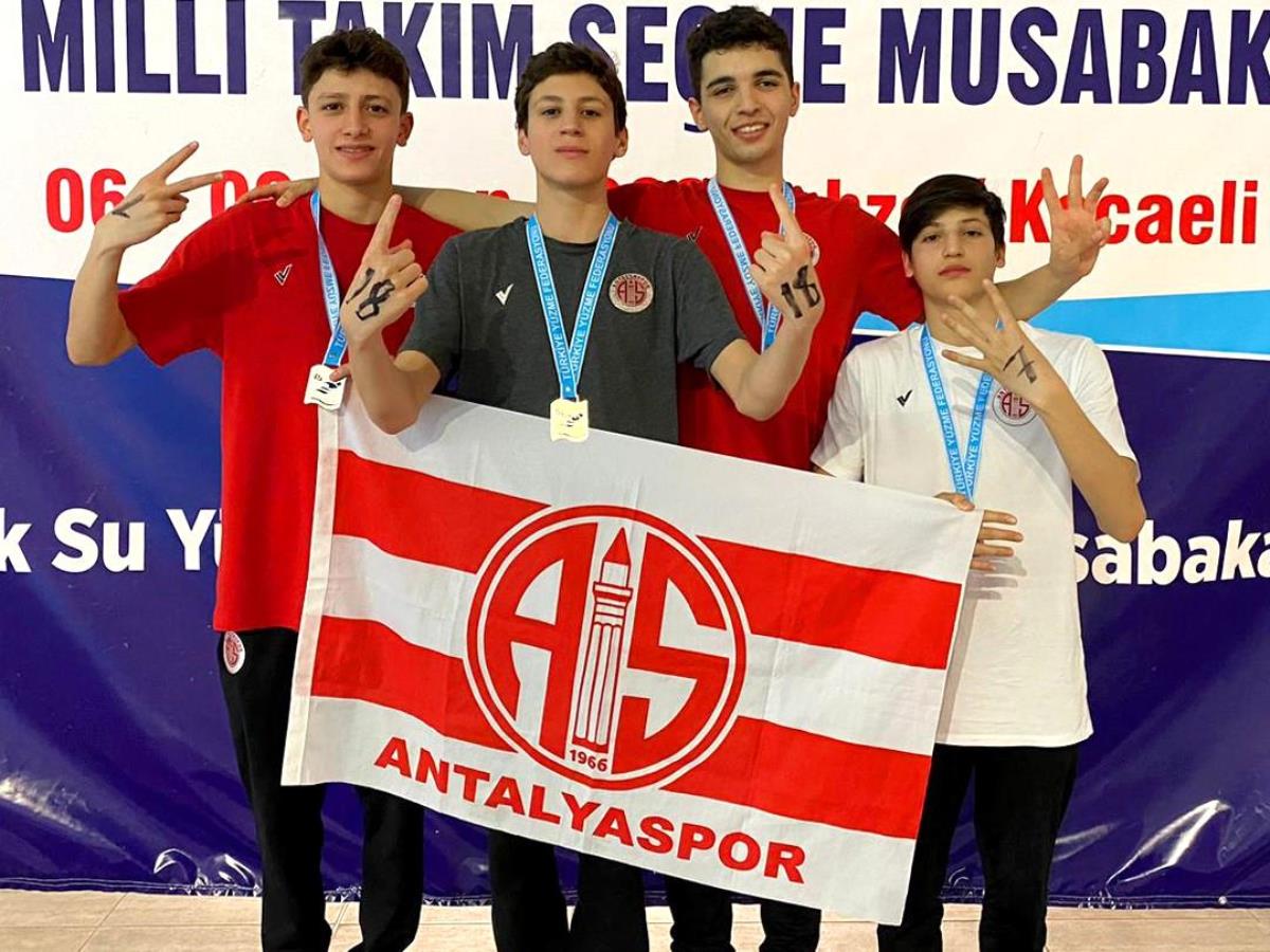 Antalyaspor yüzme ekibimi geleneği bozmadı