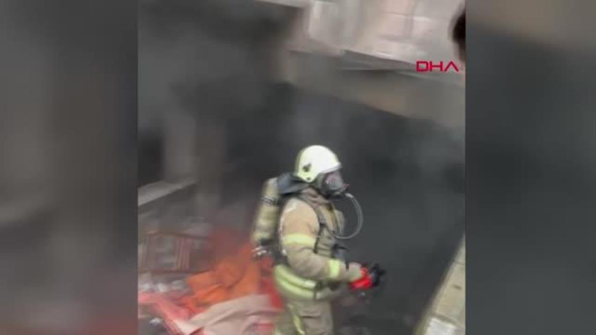 Avcılar'da Kentsel Dönüşüm Kapsamında Boşaltılan Binada Yangın Çıktı