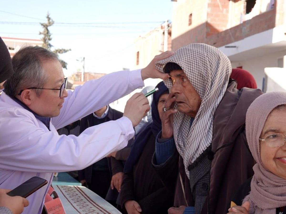 Çin'in Yurt Dışına Yolladığı Sıhhat İşçisi 60 Yılda 290 Milyon Hastayı Tedavi Etti