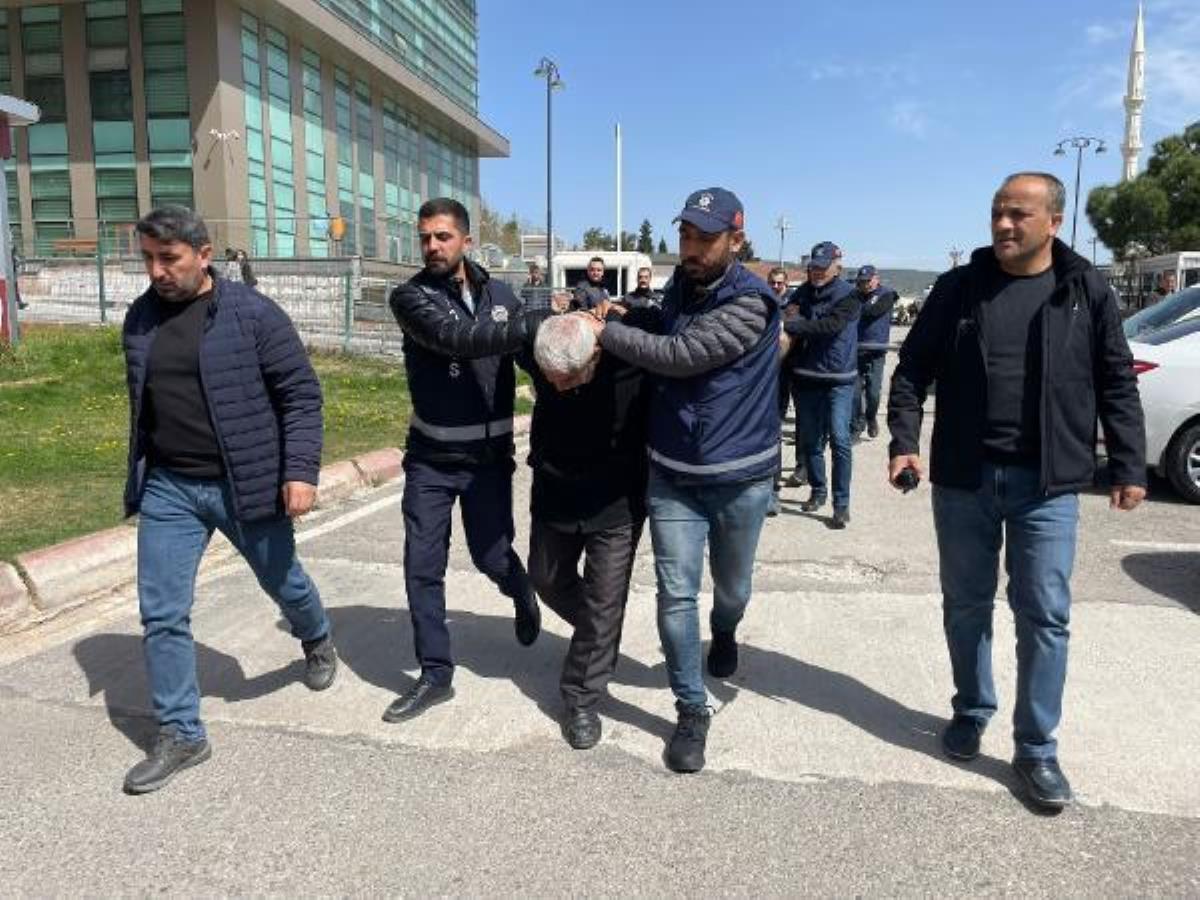 Gaziantep'te polisin öldüğü 'çöp atma' arbedesine 2 tutuklama