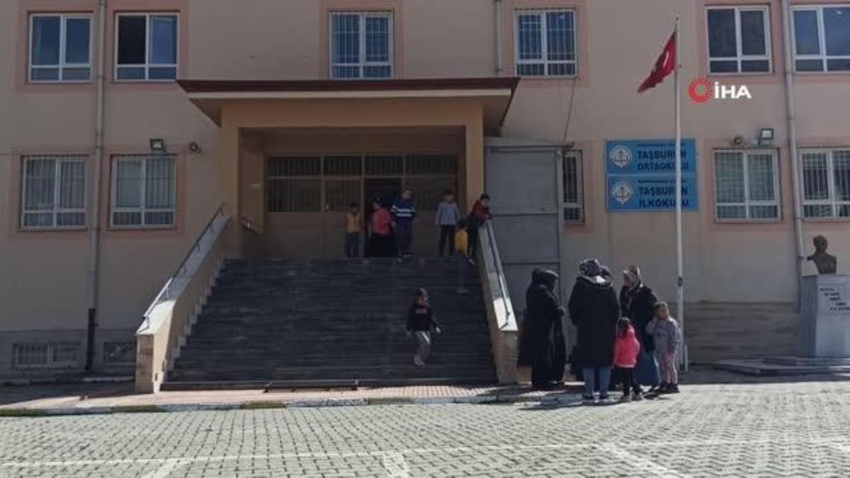 İkinci sarsıntının merkezi Elbistan'da 64 gün sonra birinci ders zili çaldı