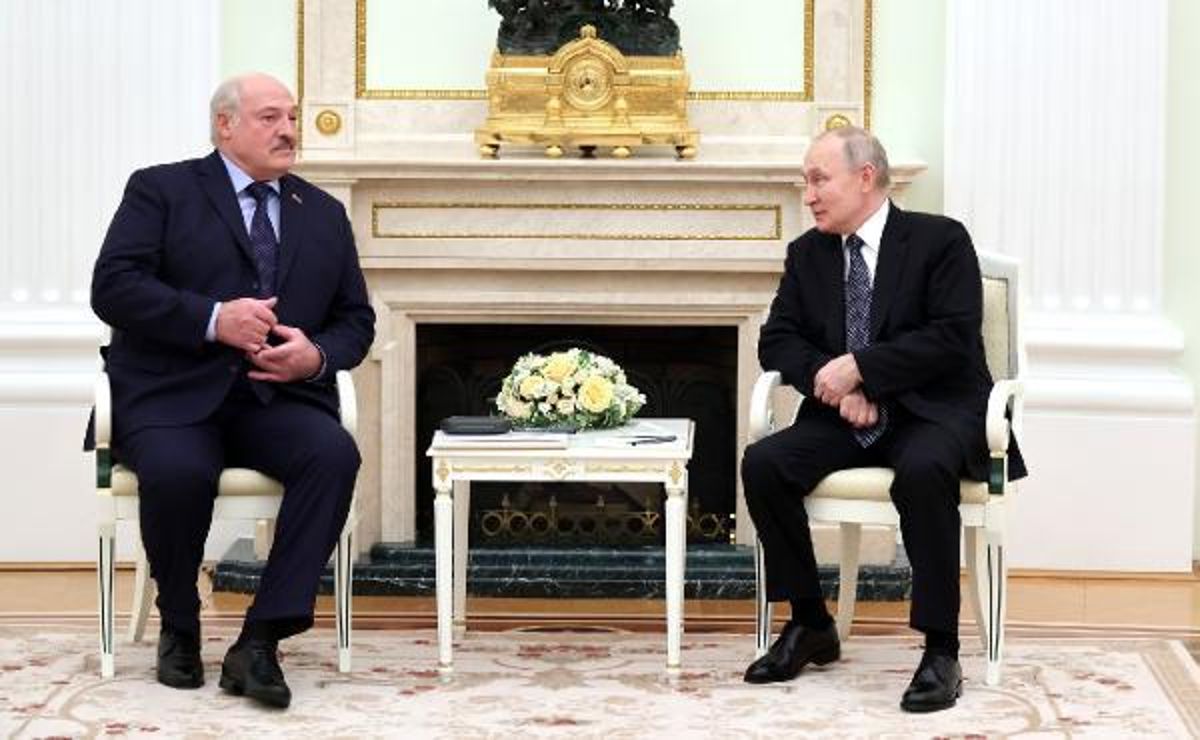 Lukaşenko'dan Rusya açıklaması: Kendi toprağı üzere koruyacak