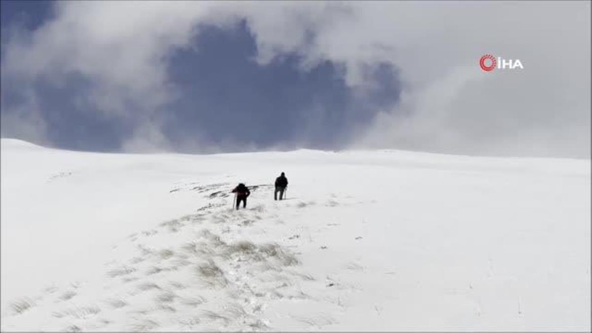 Nemrut Dağı ve Krater Göllerinin hayran bırakan kar görünümü
