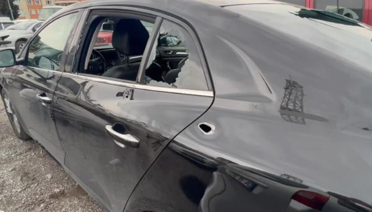 Pendik'te otomobildekilere silahlı akın : 1 meyyit, 1 yaralı