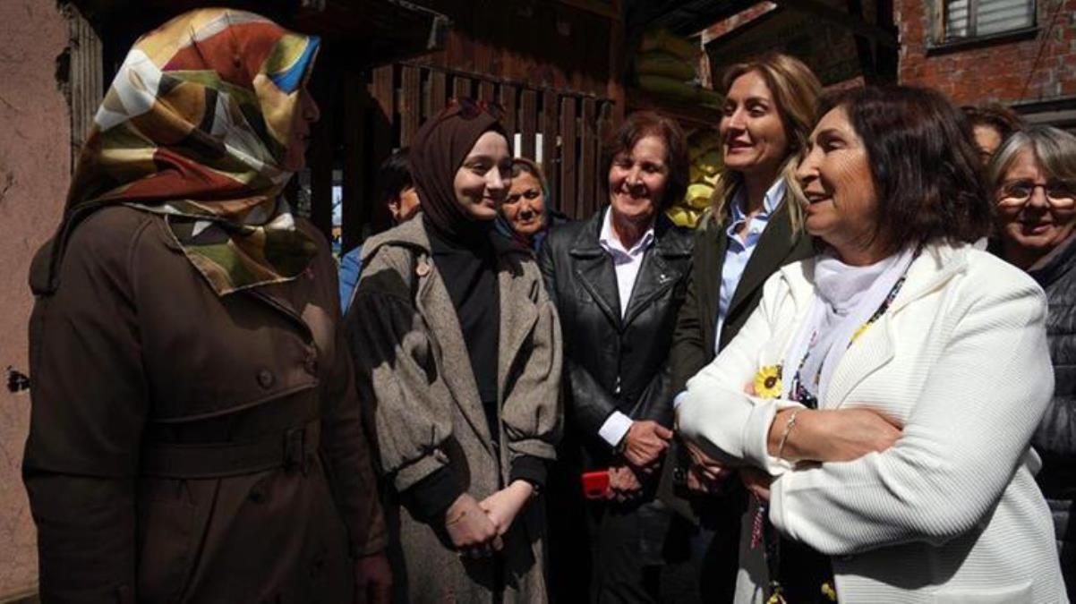 Selvi Kılıçdaroğlu'nun başörtülü bayanlarla dikkat çeken diyaloğu: Bugüne kadar birbirimizi dinlemedik