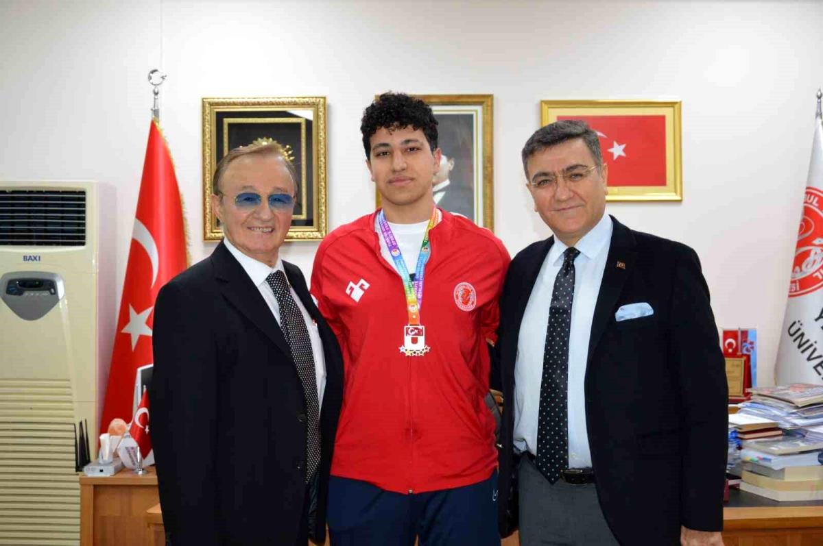 Yasin Doğukan Emsal, üniversitelerarası Türkiye şampiyonu oldu