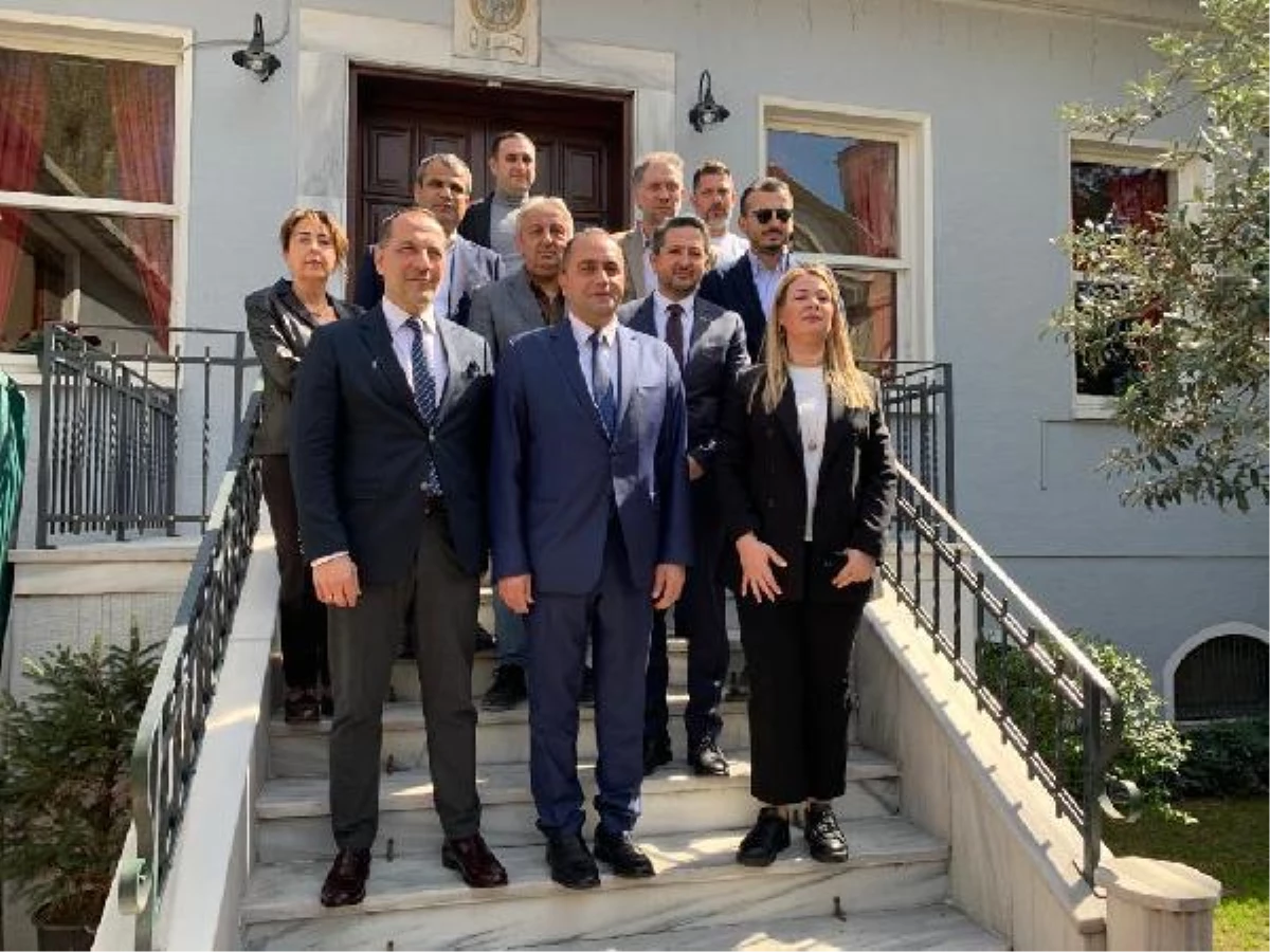 AK Parti Milletvekili Adayı Dr. Sevan Sıvacıoğlu Beşiktaş'ta Seçmenlerle Buluştu