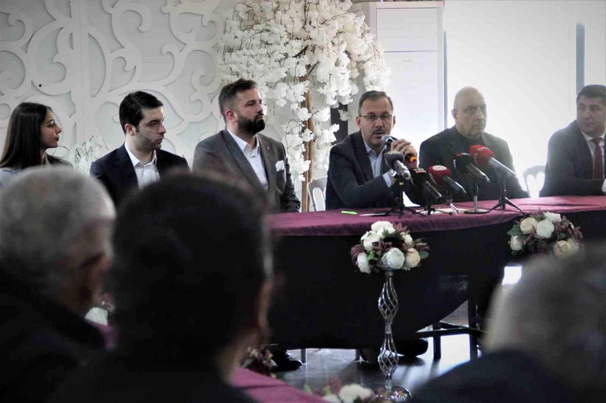 Bakan Kasapoğlu, seçim çalışmalarını muhtarlarla başlattı