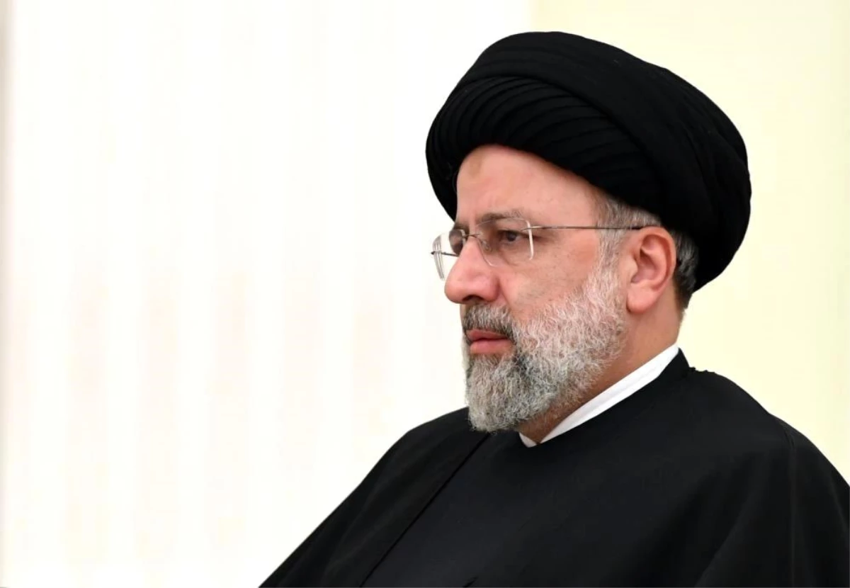 İran Cumhurbaşkanı Reisi: "Başörtüsü meselesini kültürel yaklaşımla çözme arayışındayız"