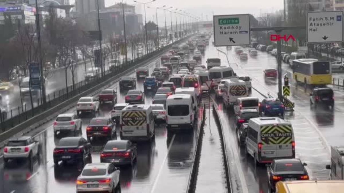 İstanbul'da trafik yoğunluğu yüzde 83'e ulaştı