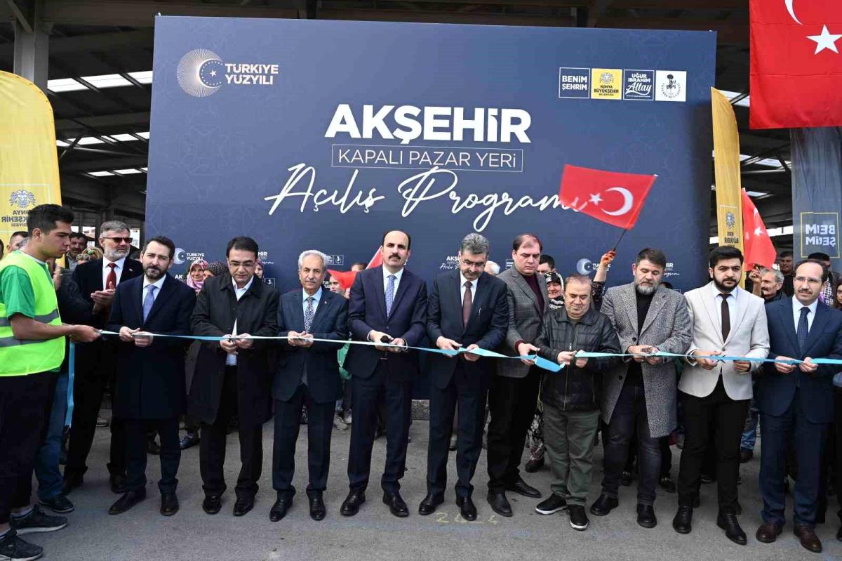 Konya Büyükşehir'in Akşehir'e kazandırdığı Kapalı Pazar Yeri'nin açılışı yapıldı