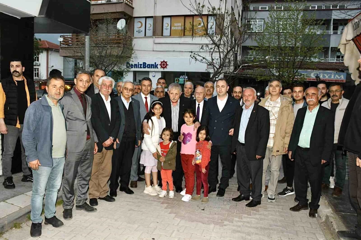 Mehmet Sarı'dan Taşova'da 17. klâsik toplu iftar