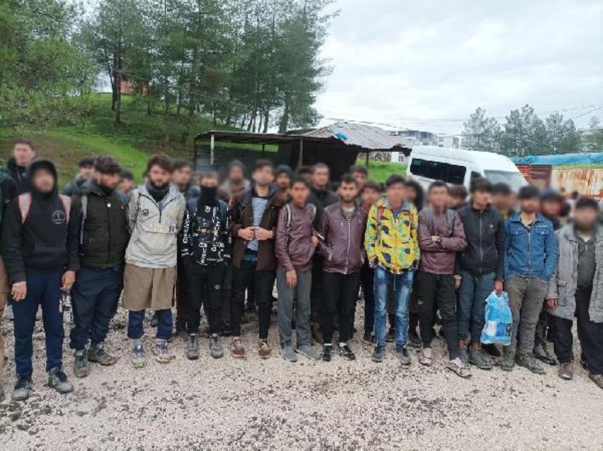 Siirt'te 15 göçmen kaçakçılığı olayında 7 organizatör tutuklandı