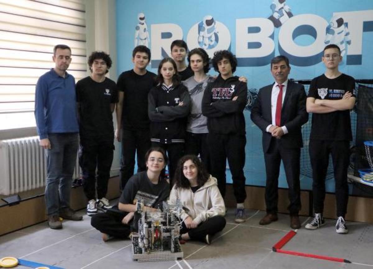 Tekirdağlı lise öğrencileri, ürettikleri robotla ABD'de Türkiye'yi temsil edecek