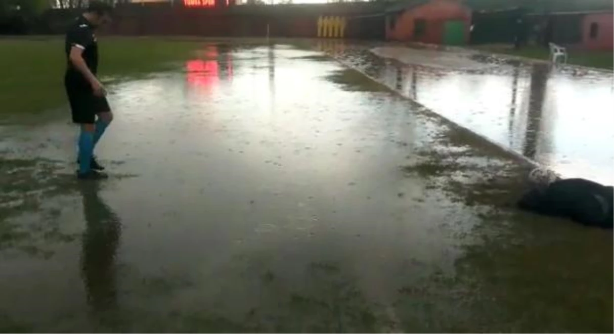 Yomraspor maçı yağış nedeniyle ertelendi