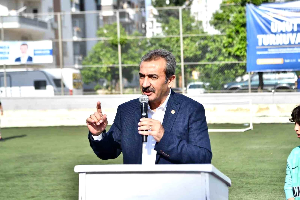 Adana'da Gülen Yüzler Umut Turnuvası Başladı