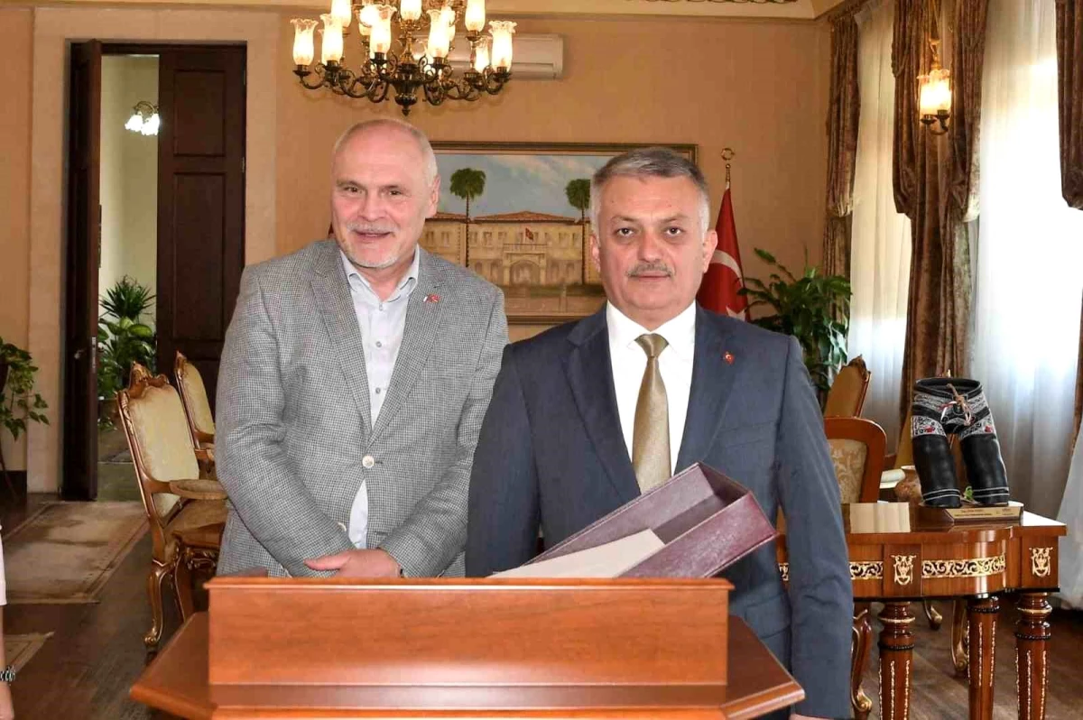 Antalya Valisi Ersin Yazıcı, Çek Cumhuriyeti Ankara Büyükelçisi'ni ağırladı